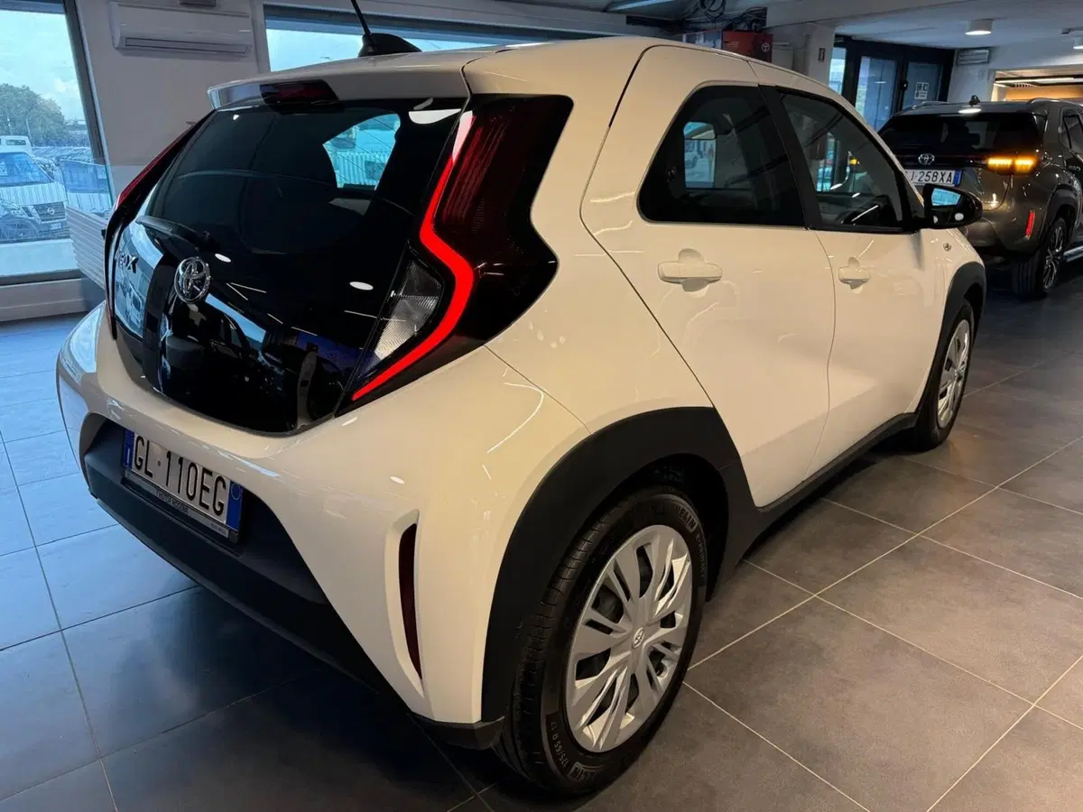 Toyota Aygo X usata a Modena (6)
