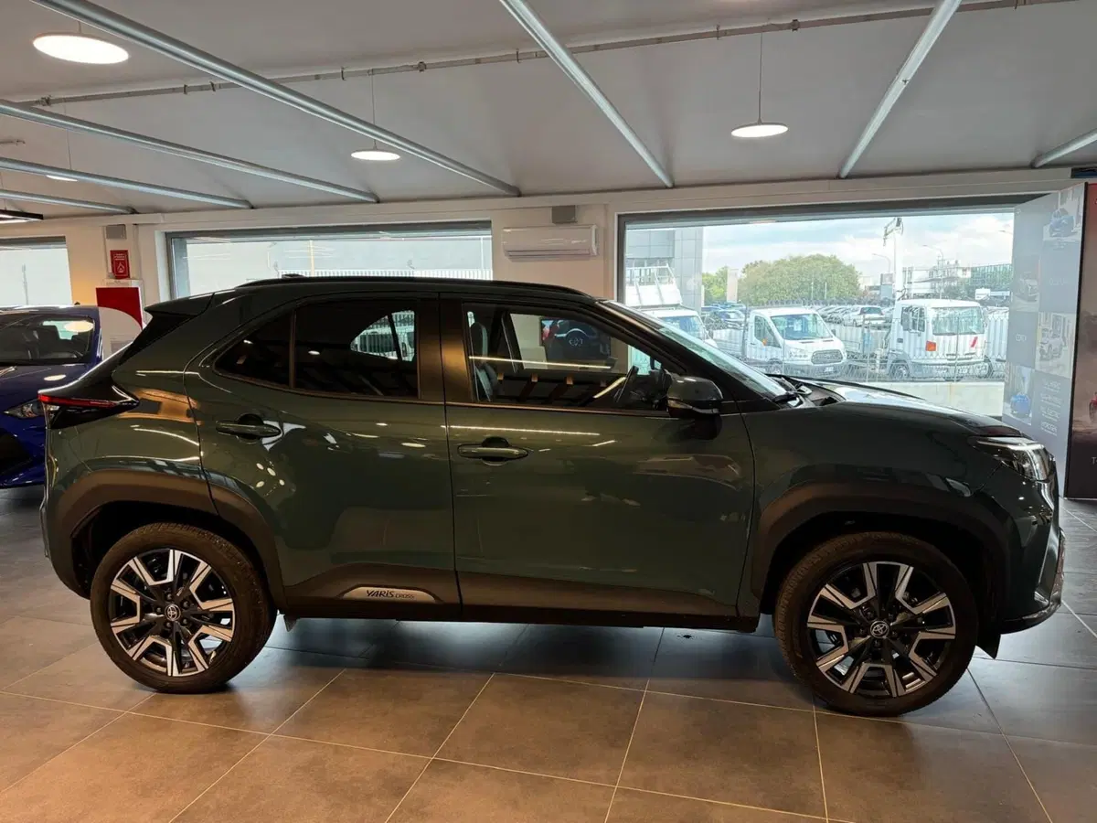 Toyota Yaris Cross usata a Modena (5)