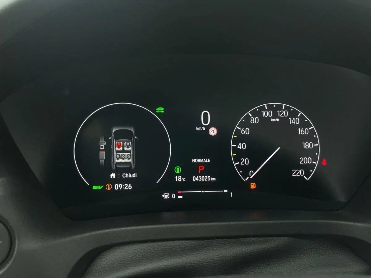 Honda HR-V usata a Bologna (8)
