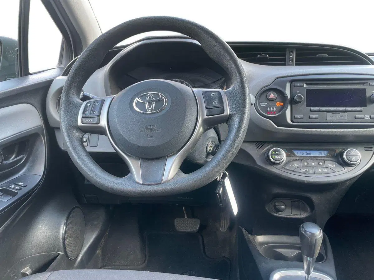 Toyota Yaris usata a Bologna (9)