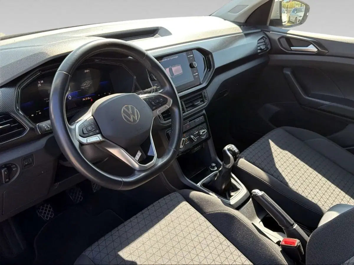 Volkswagen T-Cross usata a Pisa (13)