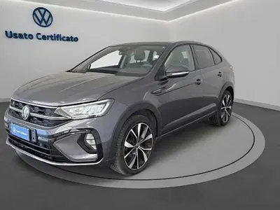 Volkswagen Taigo 1.0 TSI 110 CV DSG R-Line del 2023 usata a Roma