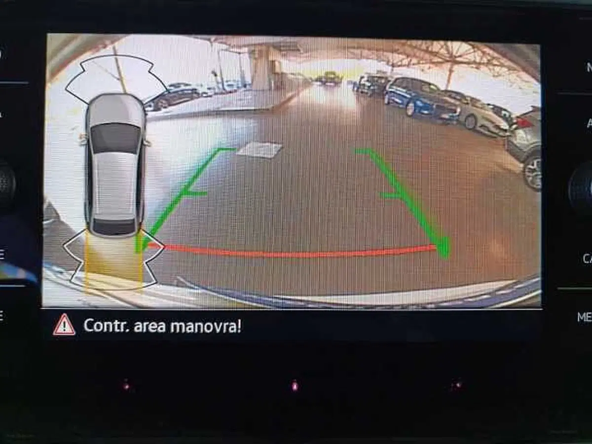 Volkswagen Taigo usata a Roma (12)