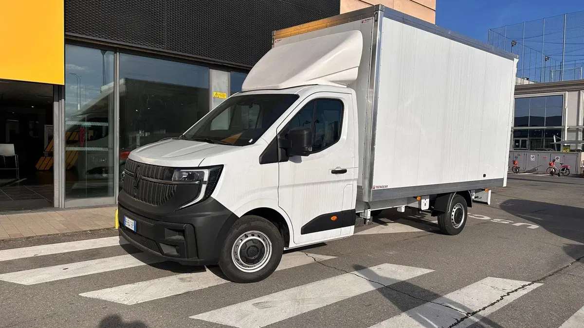 Renault Master Furgone nuova a Parma