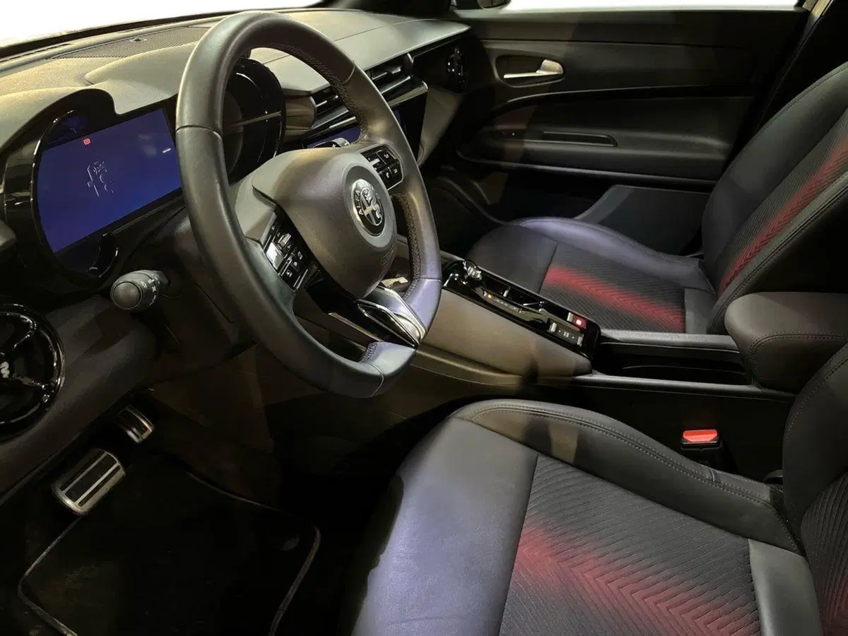 Alfa Romeo Junior usata a Bari (10)