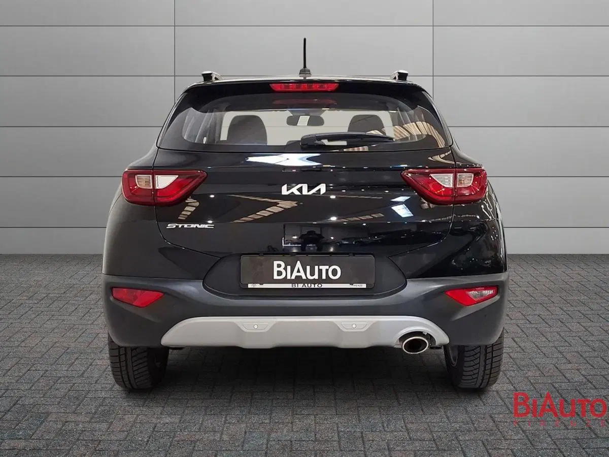 Kia Stonic usata a Firenze (11)