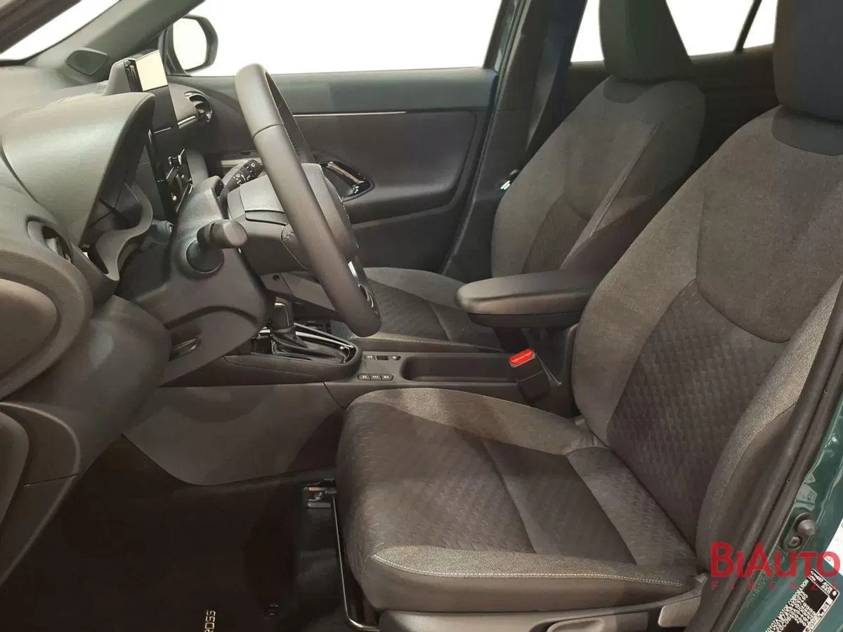 Toyota Yaris Cross nuova a Firenze (18)