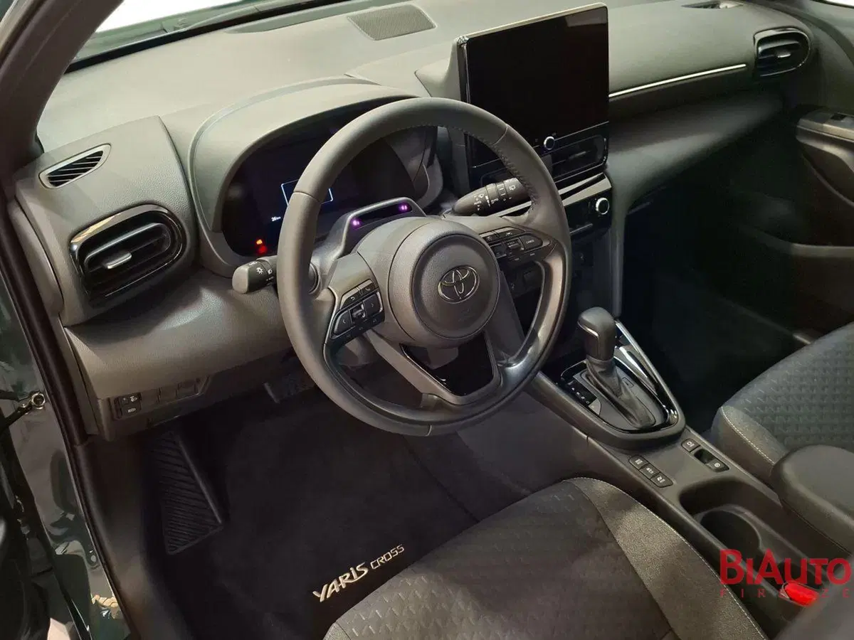Toyota Yaris Cross nuova a Firenze (6)