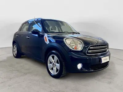 MINI Mini Countryman 1.6 Cooper D Business Countryman del 2015 usata a Monopoli
