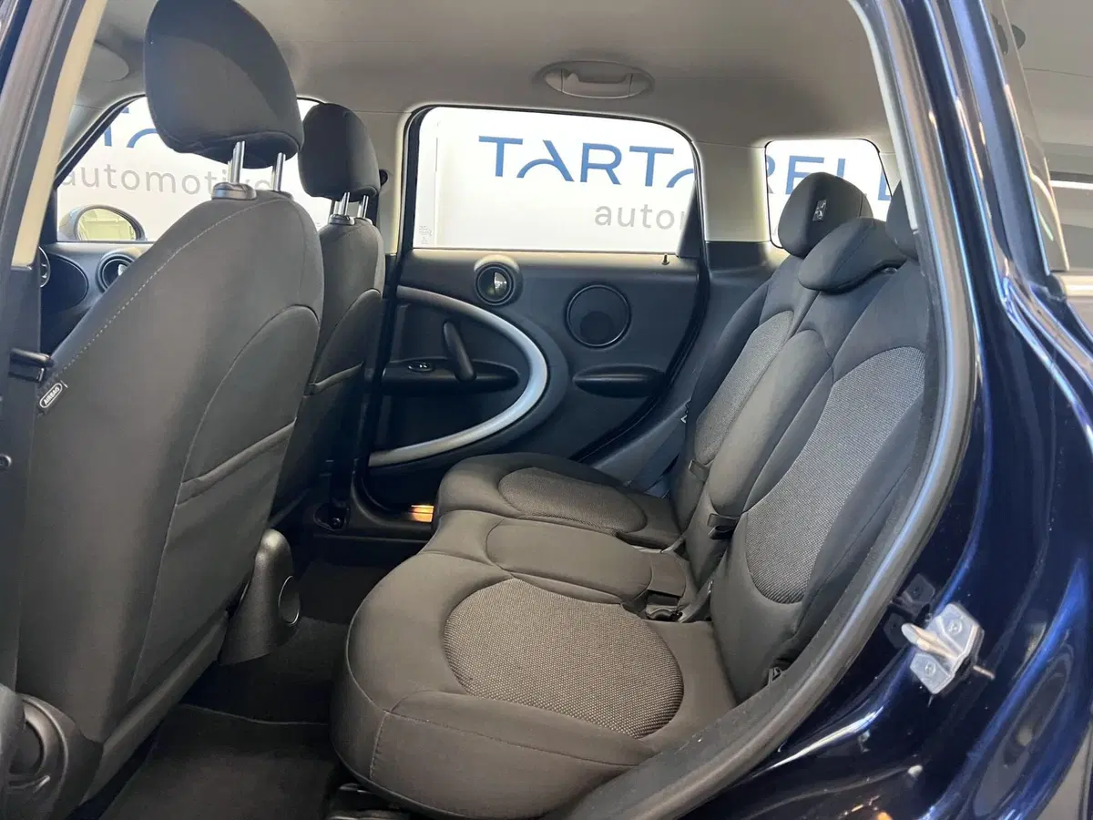 MINI Mini Countryman usata a Bari (16)