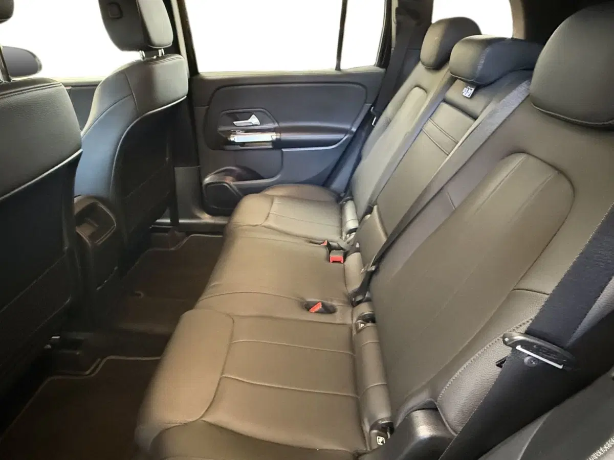 Mercedes-Benz GLB usata a Napoli (15)