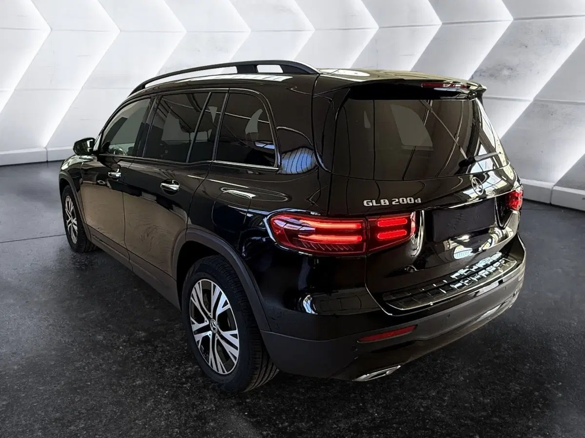 Mercedes-Benz GLB usata a Napoli (6)
