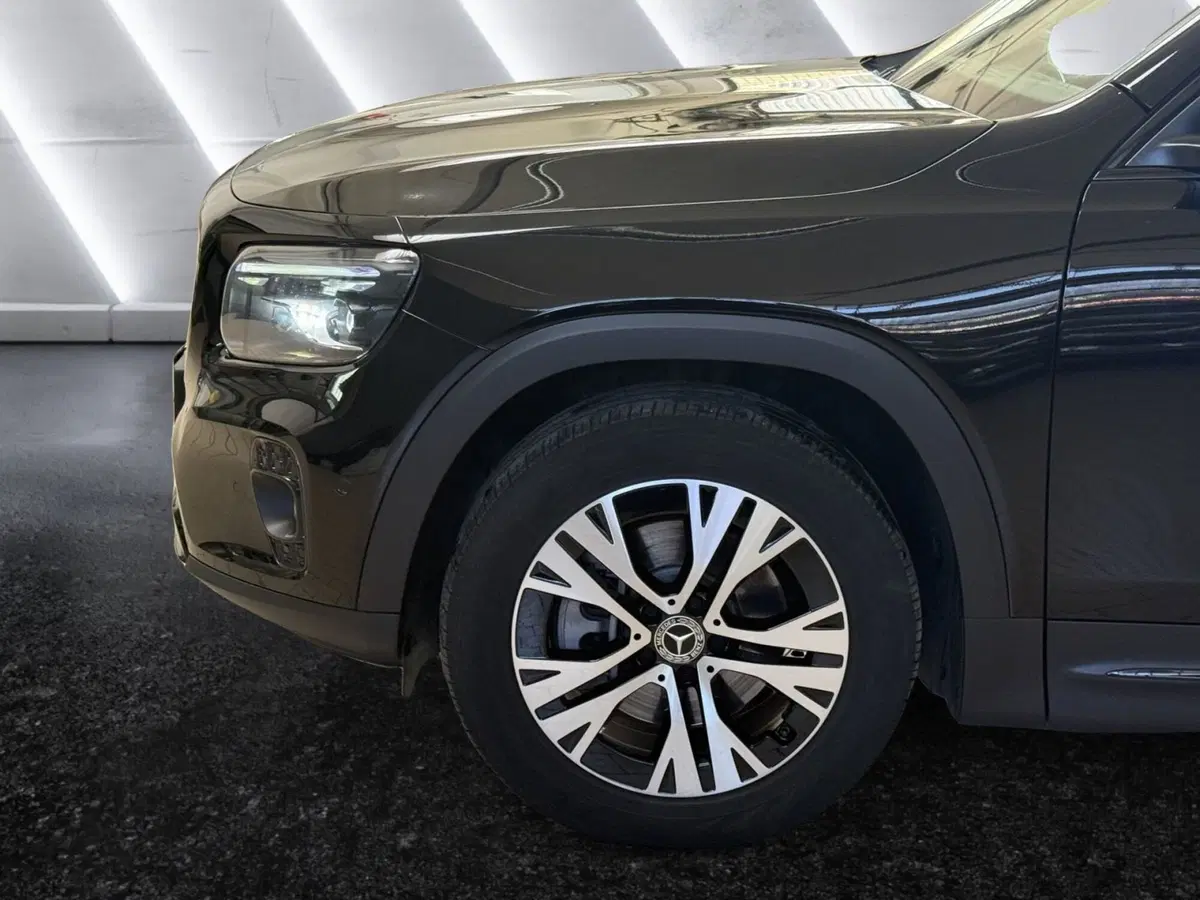 Mercedes-Benz GLB usata a Napoli (9)