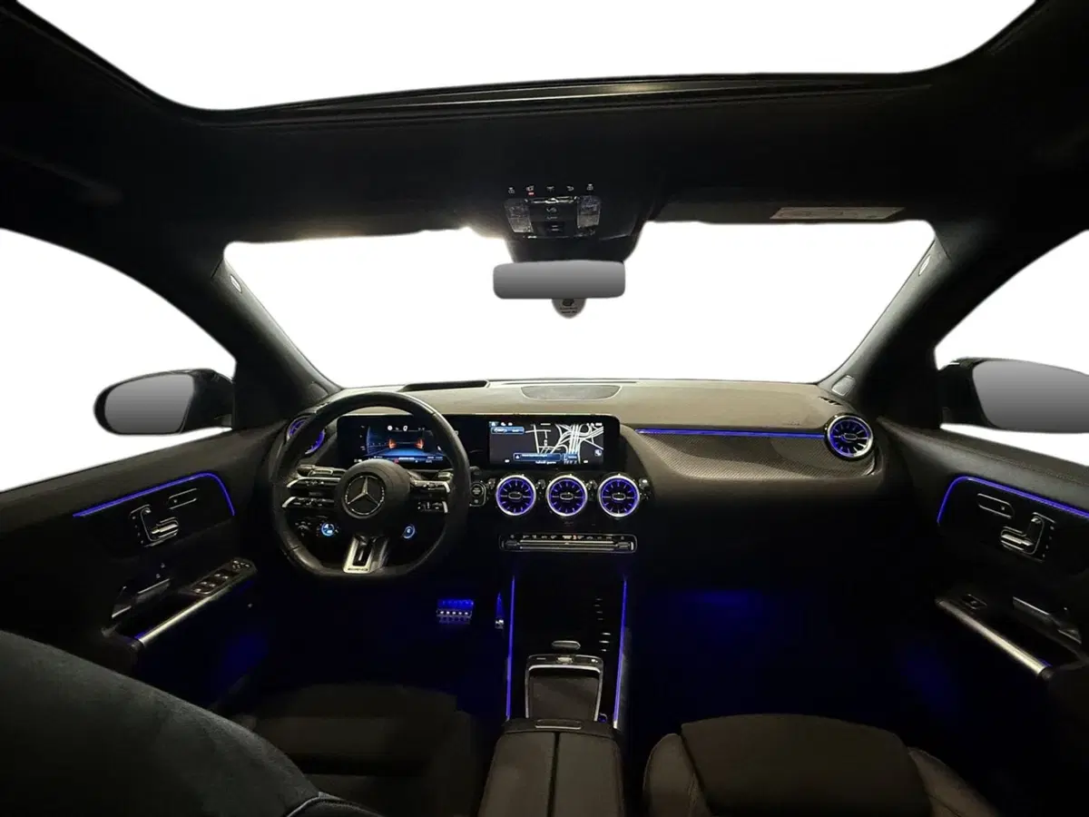 Mercedes-Benz GLA SUV usata a Napoli (13)