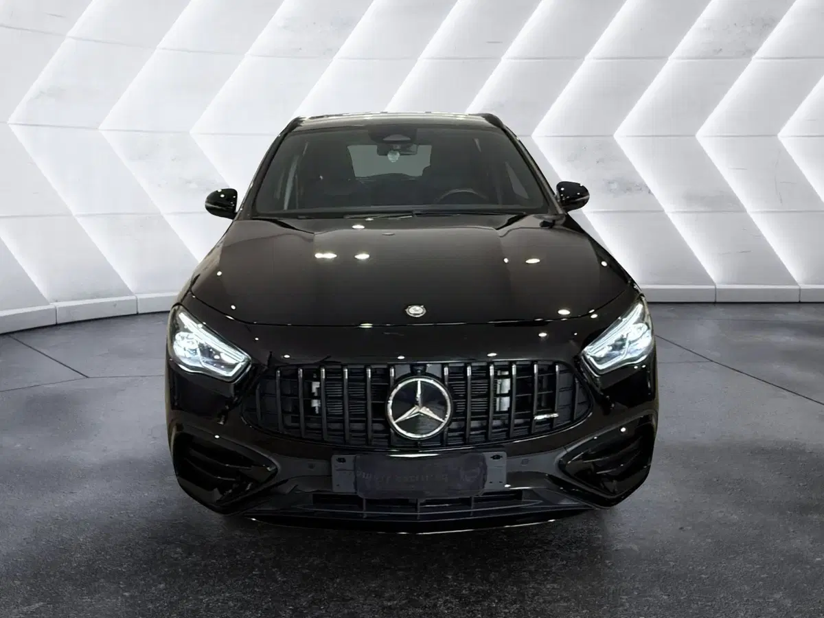 Mercedes-Benz GLA SUV usata a Napoli (2)