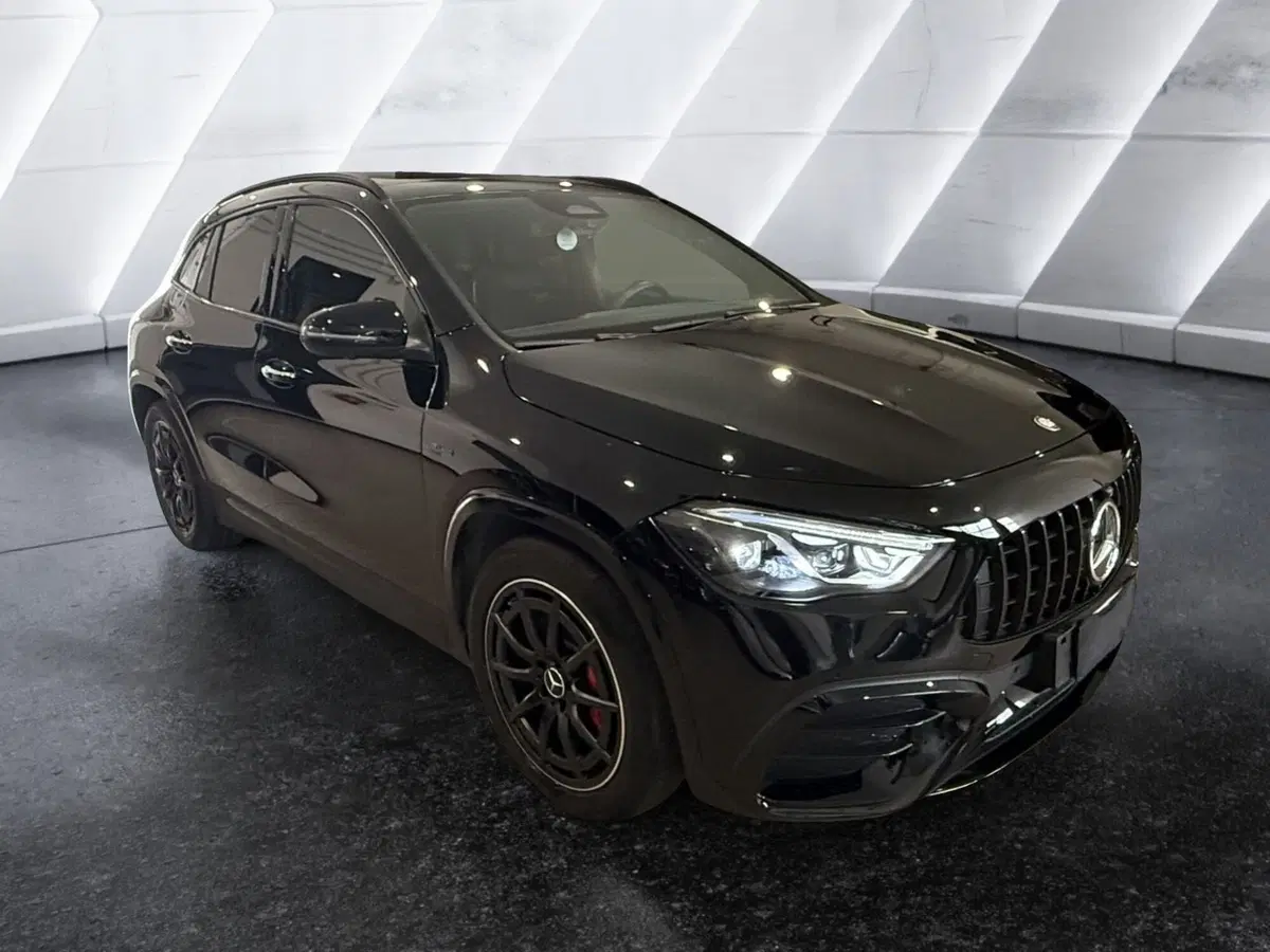 Mercedes-Benz GLA SUV usata a Napoli (3)