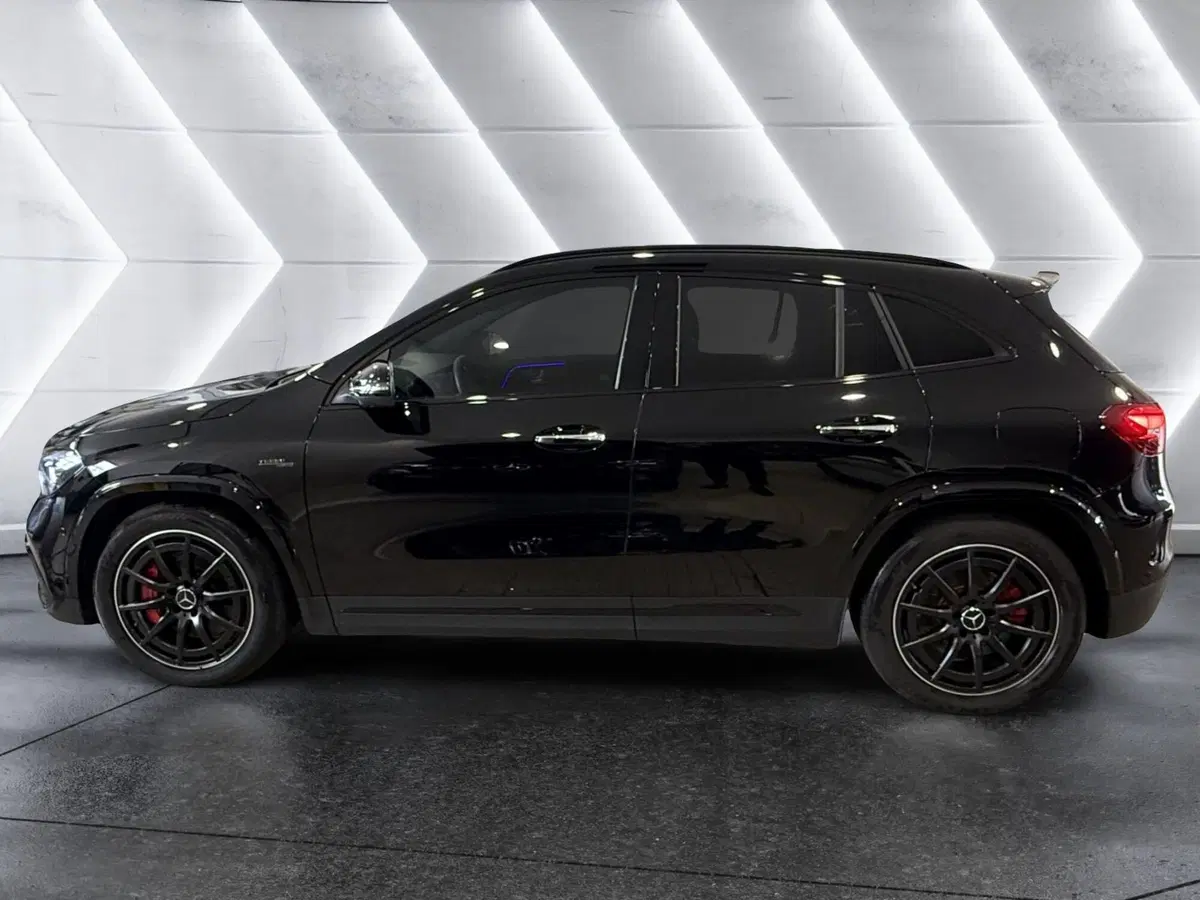 Mercedes-Benz GLA SUV usata a Napoli (4)