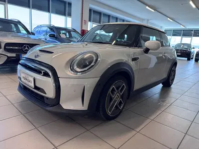 MINI Mini Cooper SE Yours del 2021 usata a Messina