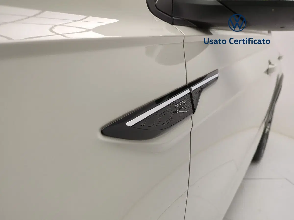 Volkswagen Taigo usata a Avellino (11)