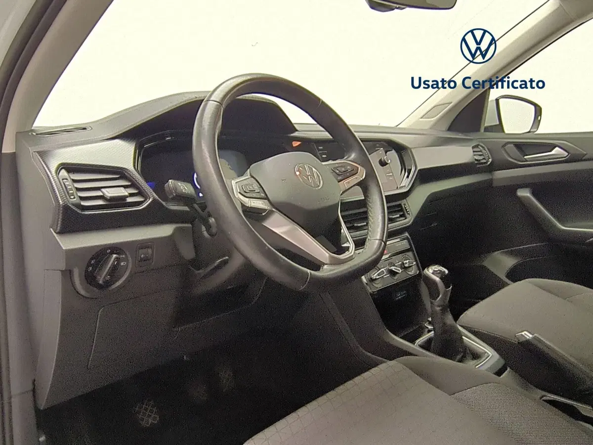 Volkswagen T-Cross usata a Avellino (14)