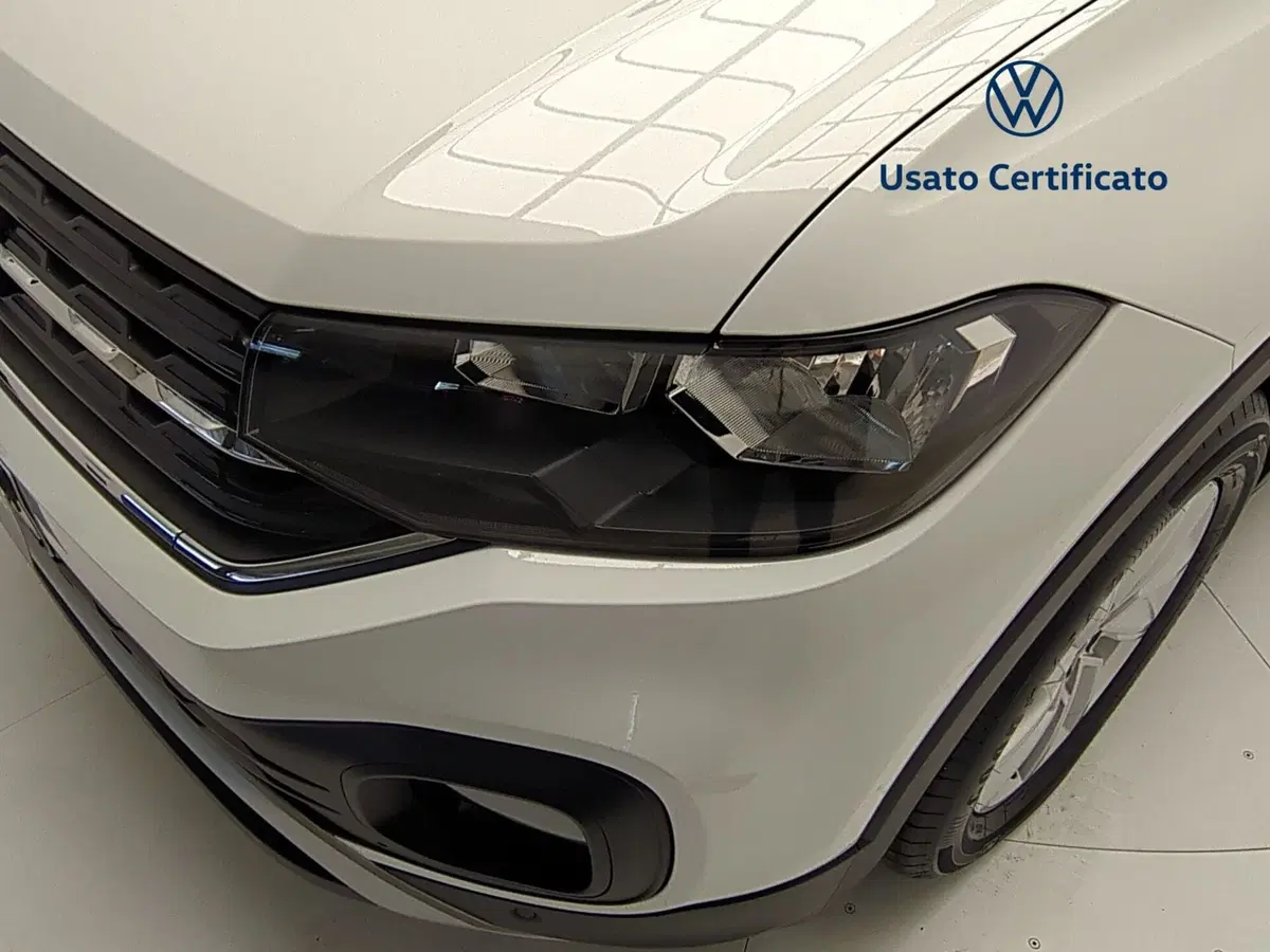 Volkswagen T-Cross usata a Avellino (8)