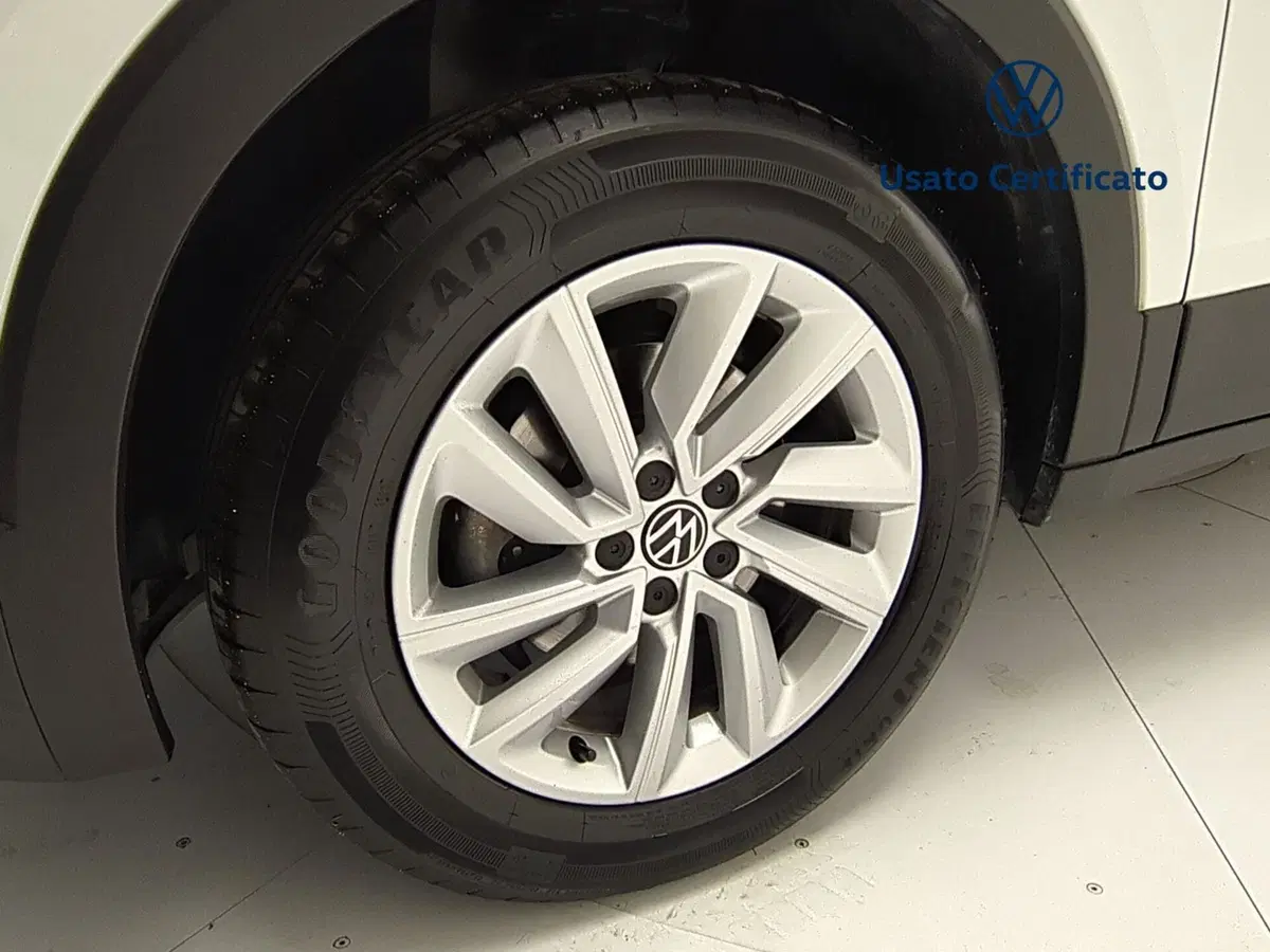 Volkswagen T-Cross usata a Avellino (9)