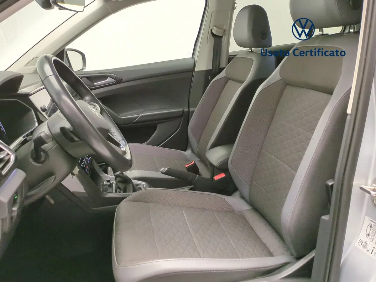 Volkswagen T-Cross usata a Avellino (14)