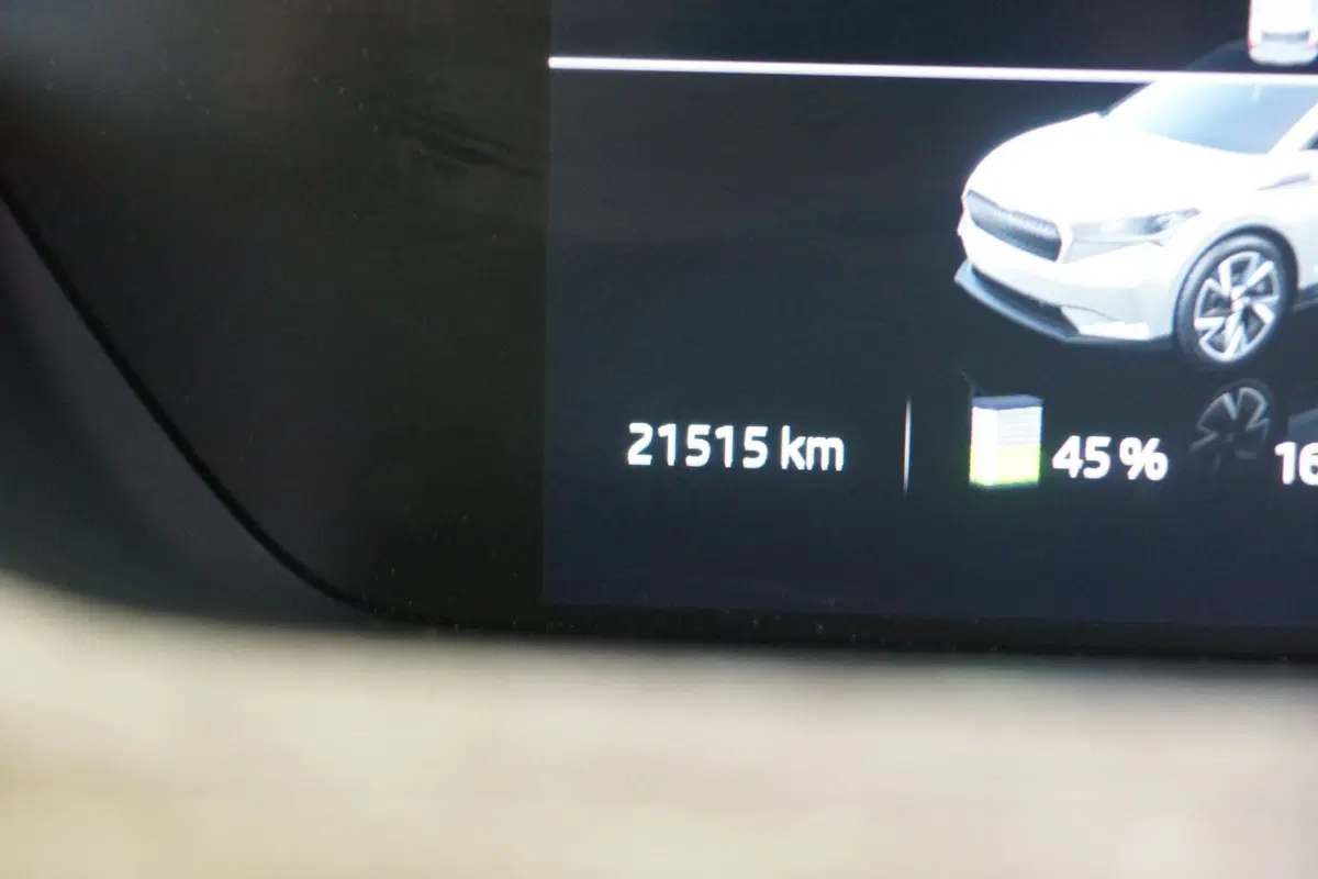 Skoda Enyaq usata a Torino (12)