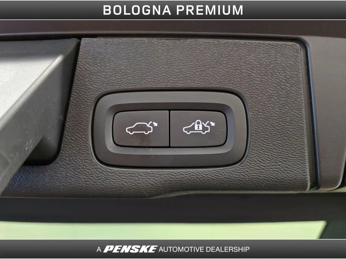 Volvo XC60 usata a Bologna (11)