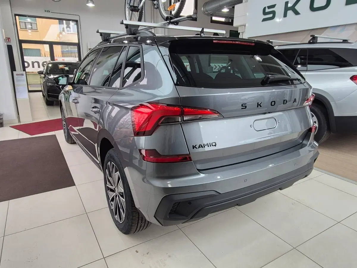 Skoda Kamiq nuova a Torino (6)