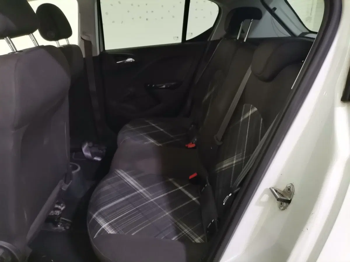 Opel Corsa usata a Salerno (10)