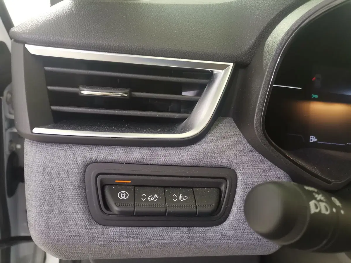 Renault Clio usata a Salerno (18)