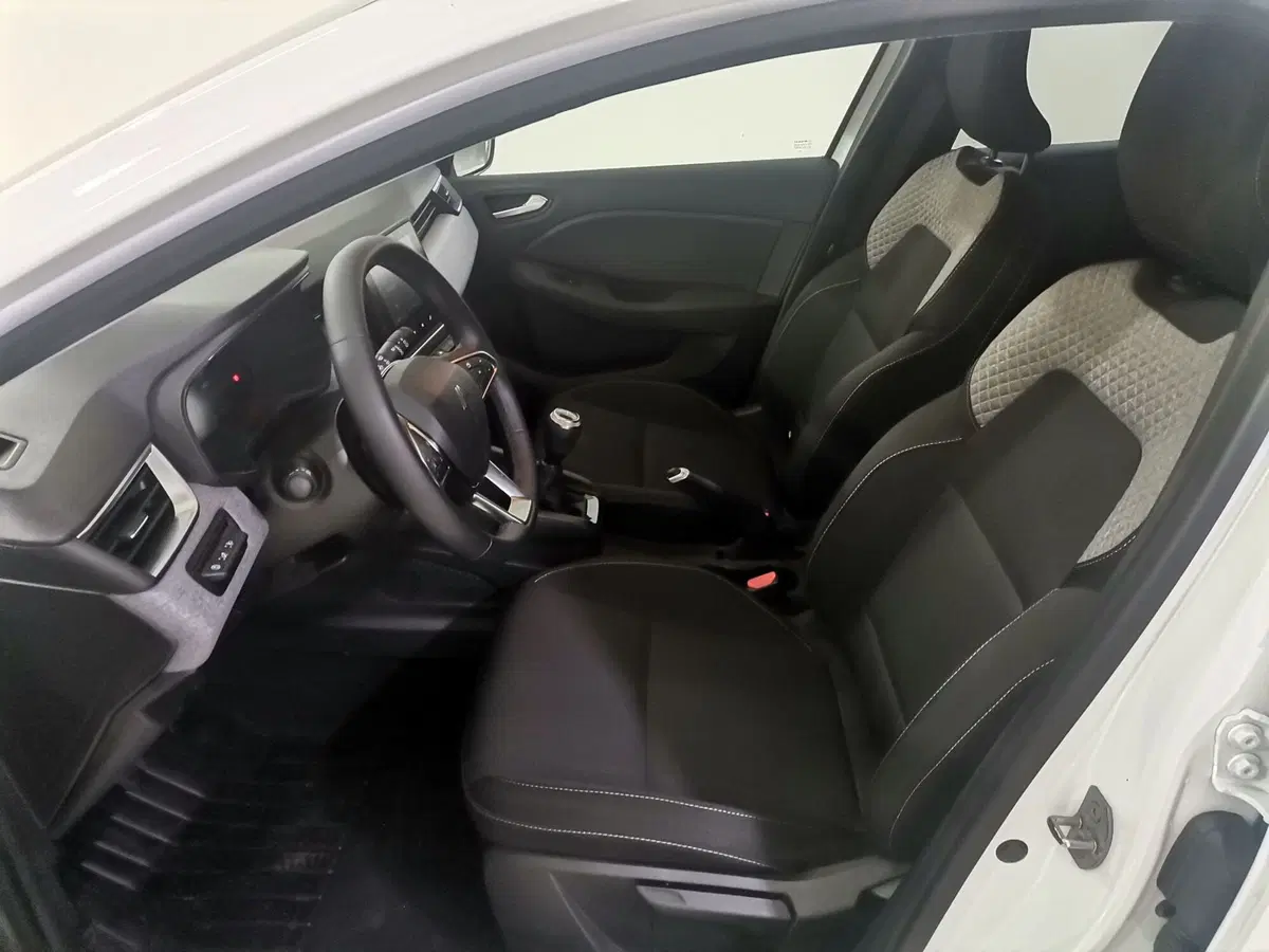 Renault Clio usata a Salerno (9)