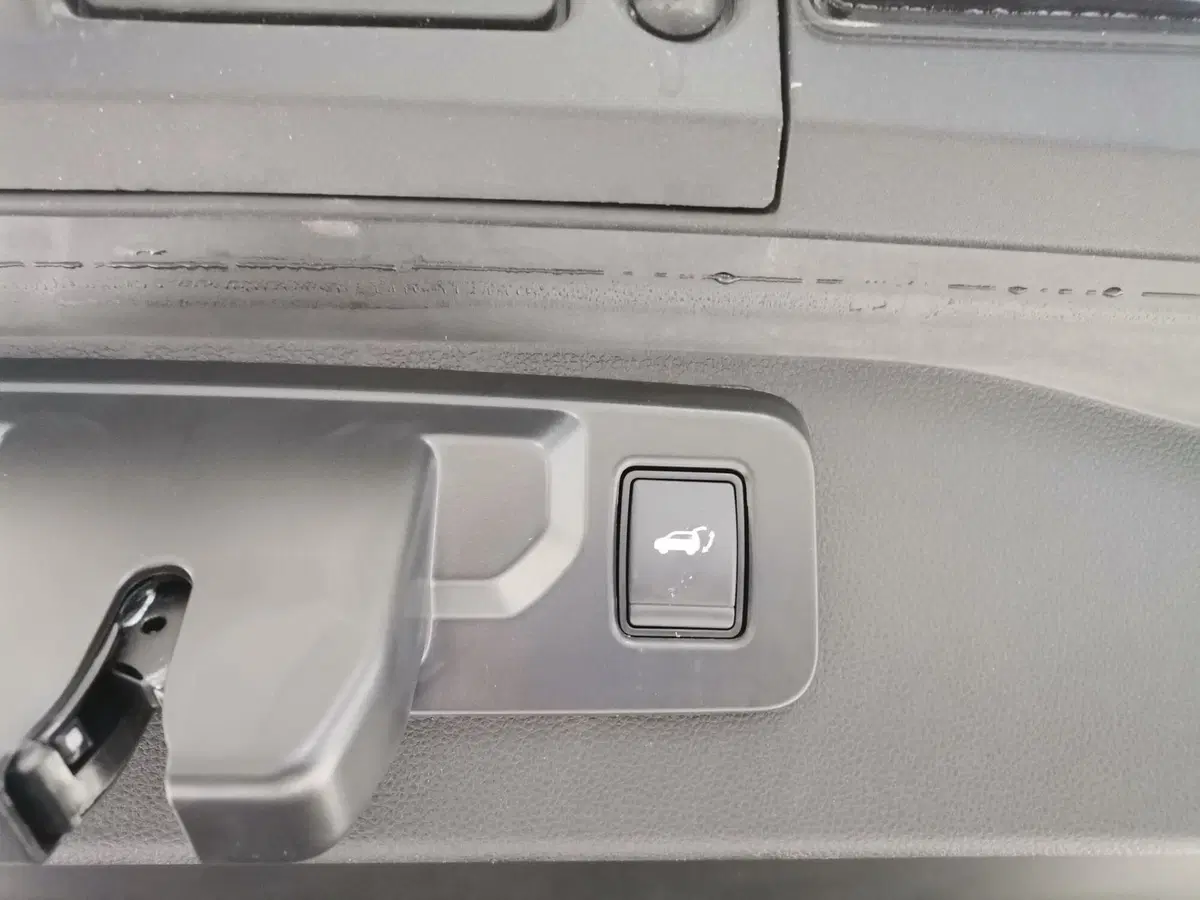 Renault Scenic E-Tech Electric usata a Salerno (19)