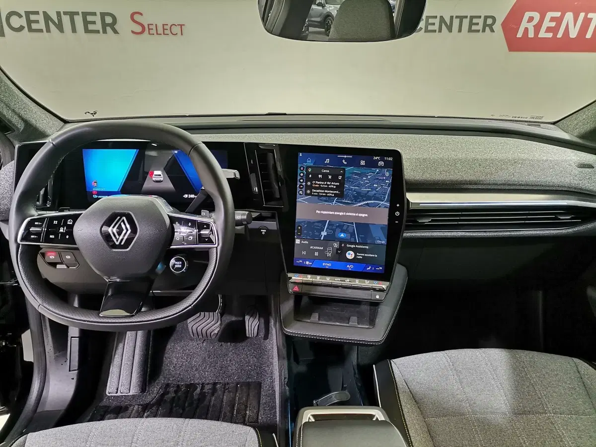 Renault Scenic E-Tech Electric usata a Salerno (7)
