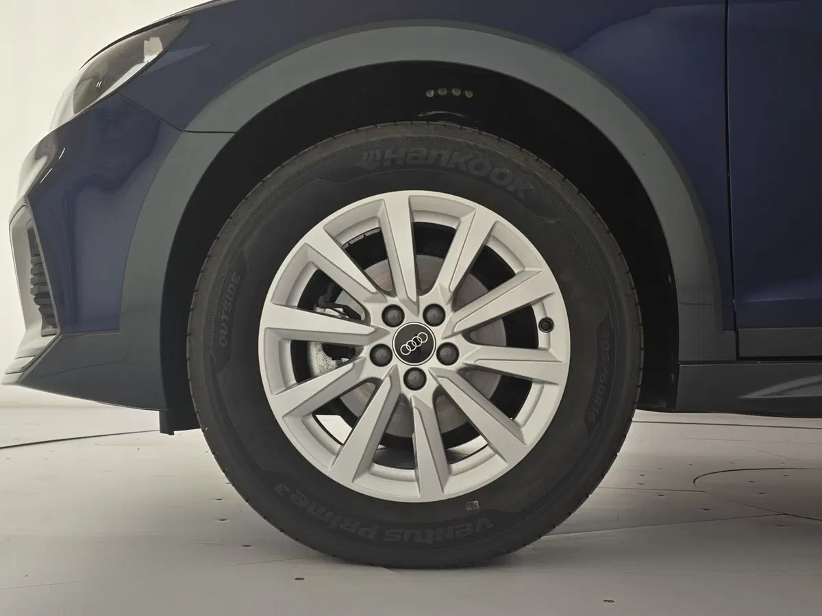 Audi A1 allstreet usata a Asti (7)