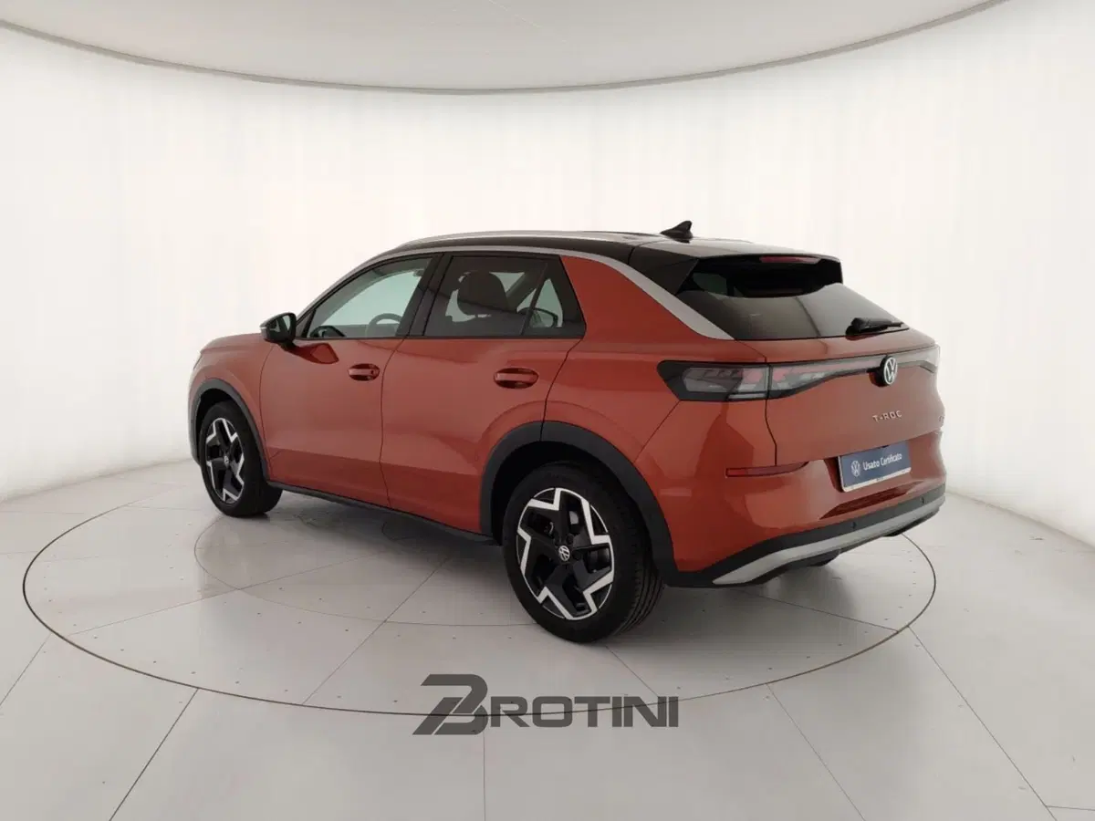 Volkswagen T-Roc usata a Massa-Carrara (2)