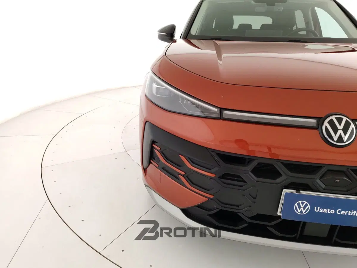 Volkswagen T-Roc usata a Massa-Carrara (5)