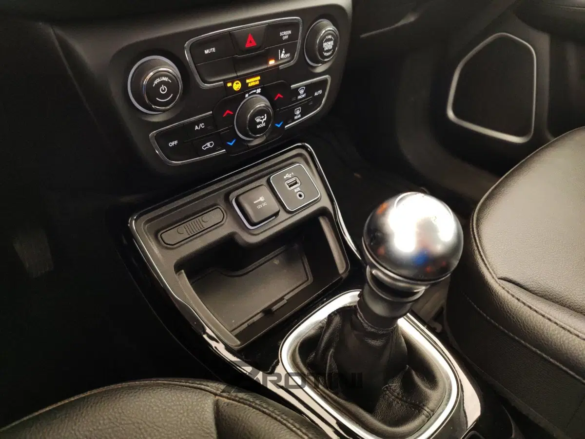 Jeep Compass usata a Massa-Carrara (10)