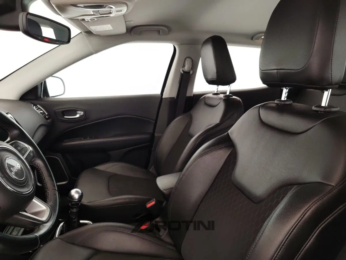 Jeep Compass usata a Massa-Carrara (8)