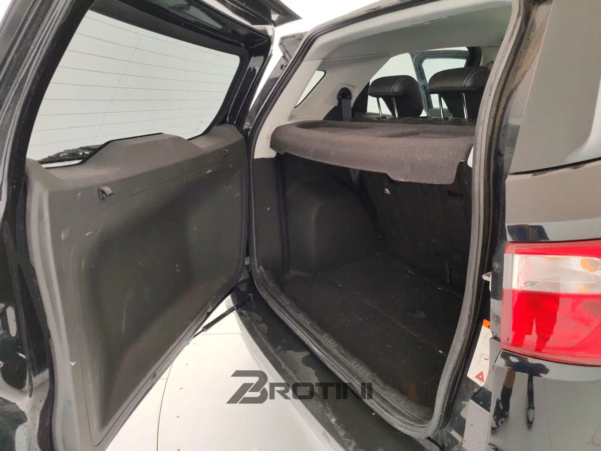 Ford EcoSport usata a Massa-Carrara (11)