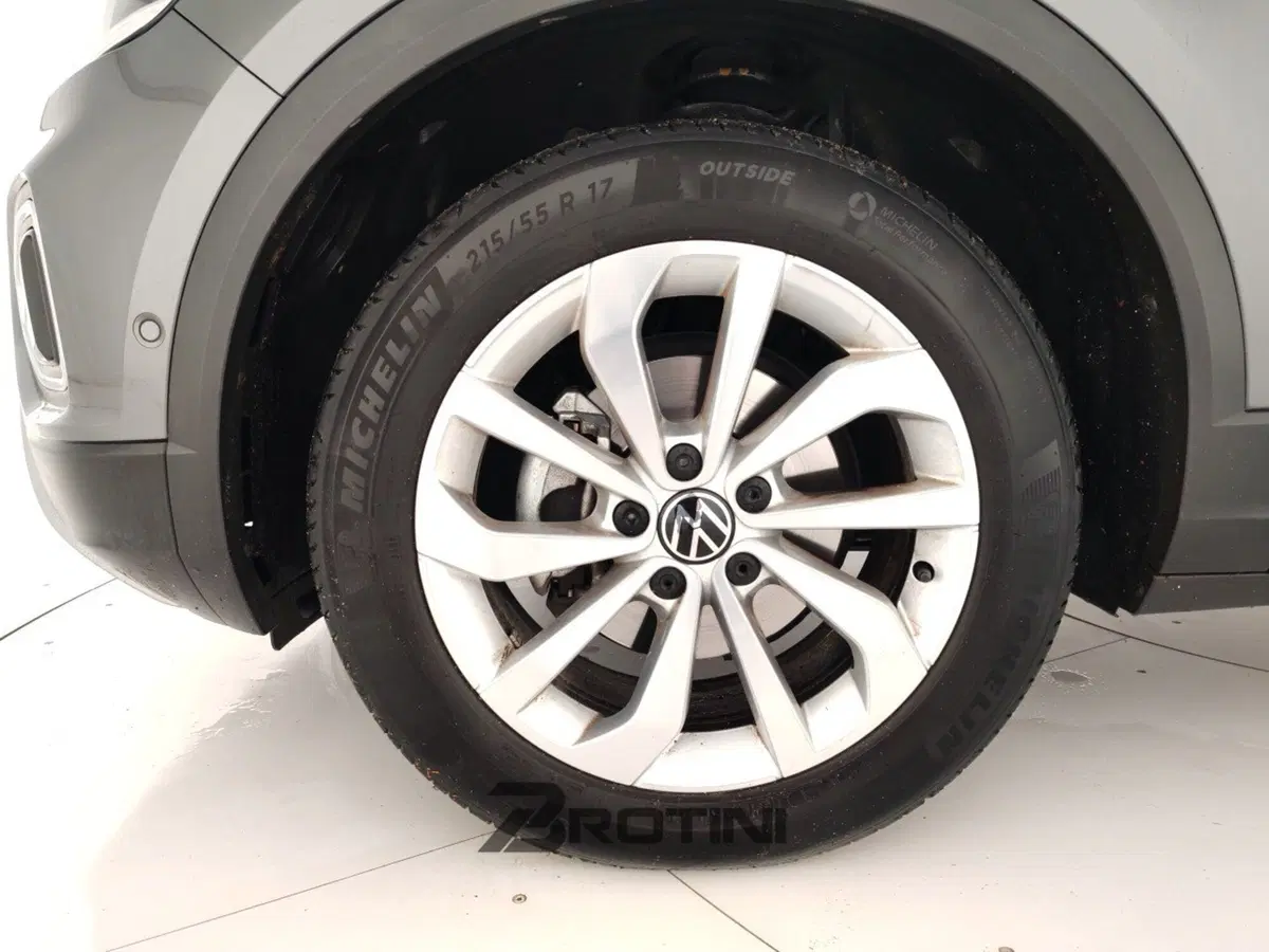Volkswagen T-Roc usata a Massa-Carrara (6)