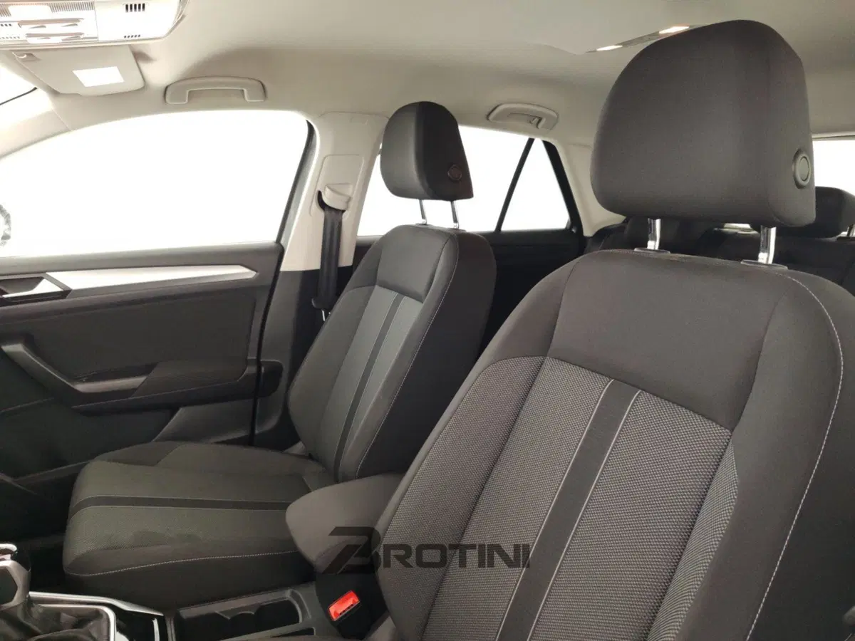 Volkswagen T-Roc usata a Massa-Carrara (9)