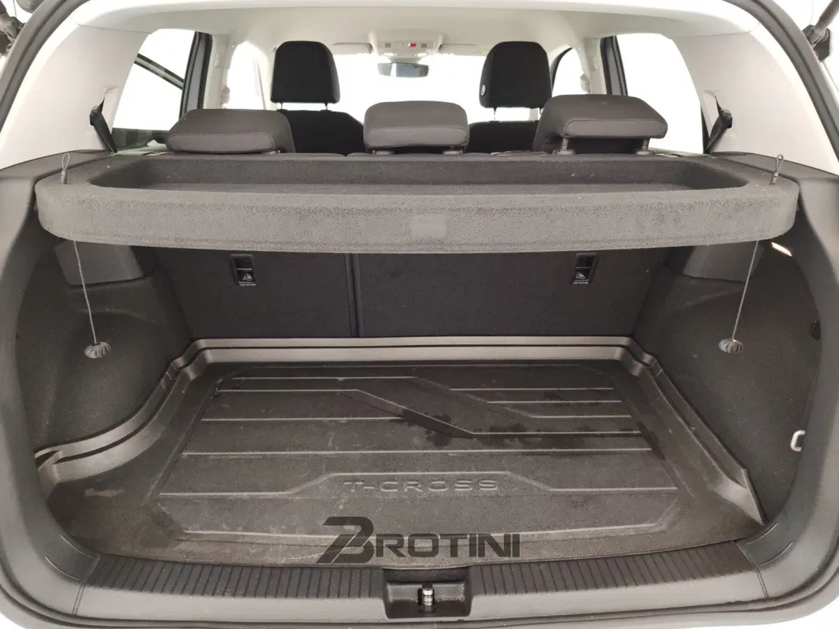 Volkswagen T-Cross usata a Massa-Carrara (14)