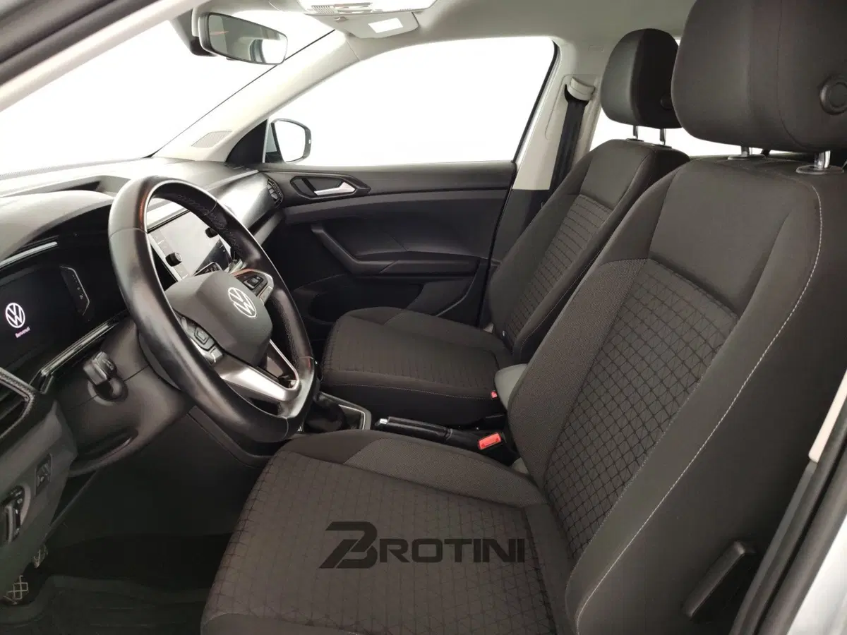 Volkswagen T-Cross usata a Massa-Carrara (7)