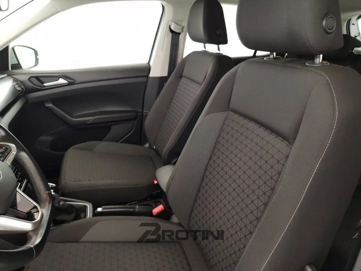 Volkswagen T-Cross usata a Massa-Carrara (9)