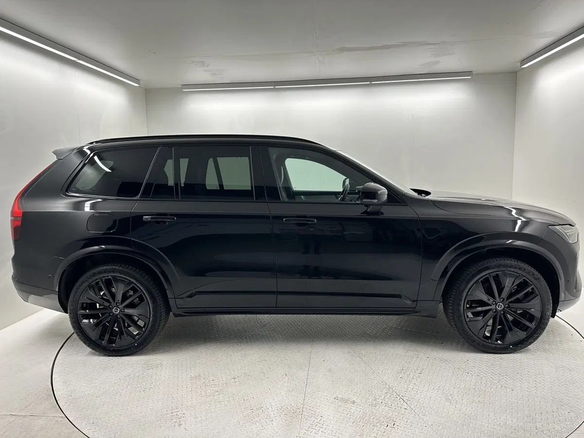 Volvo XC90 nuova a Bergamo (6)