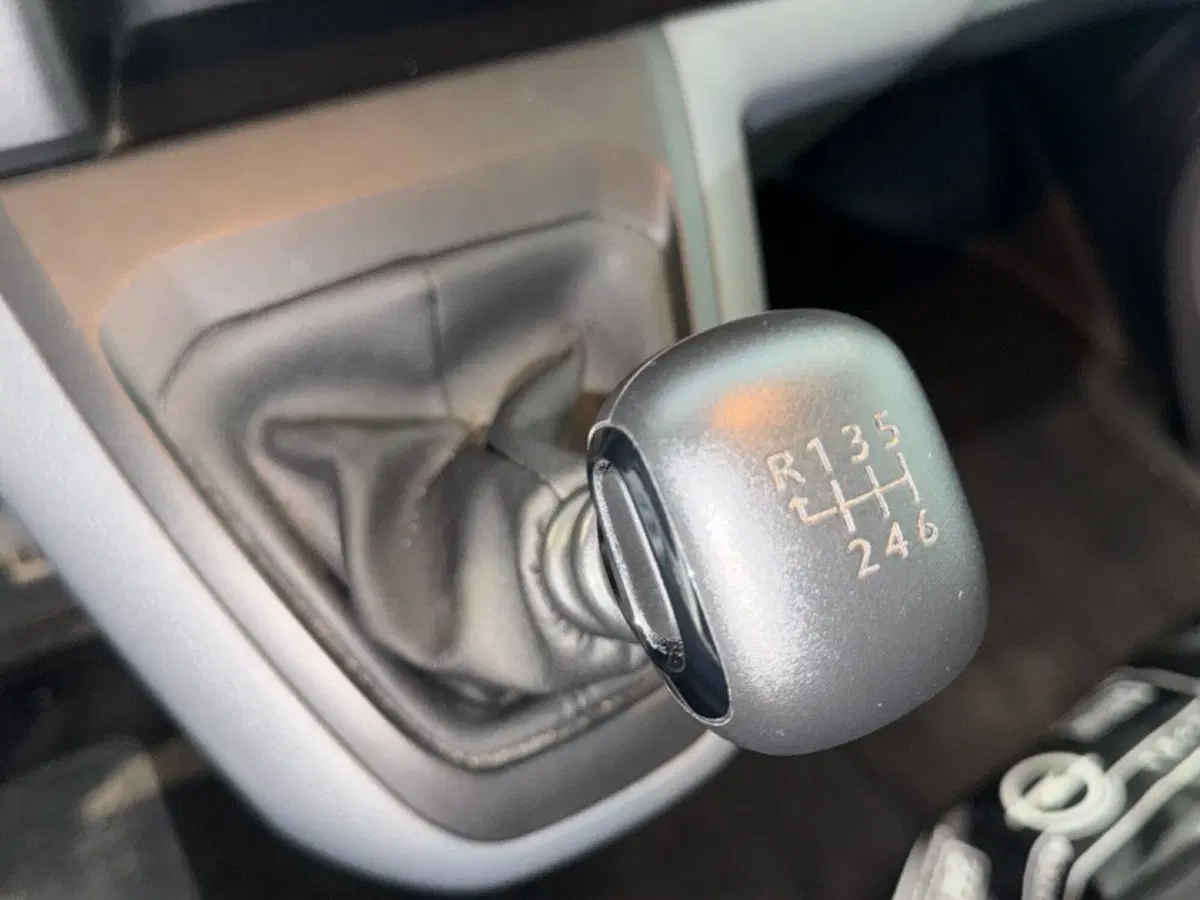 Opel Vivaro Furgone usata a Taranto (17)