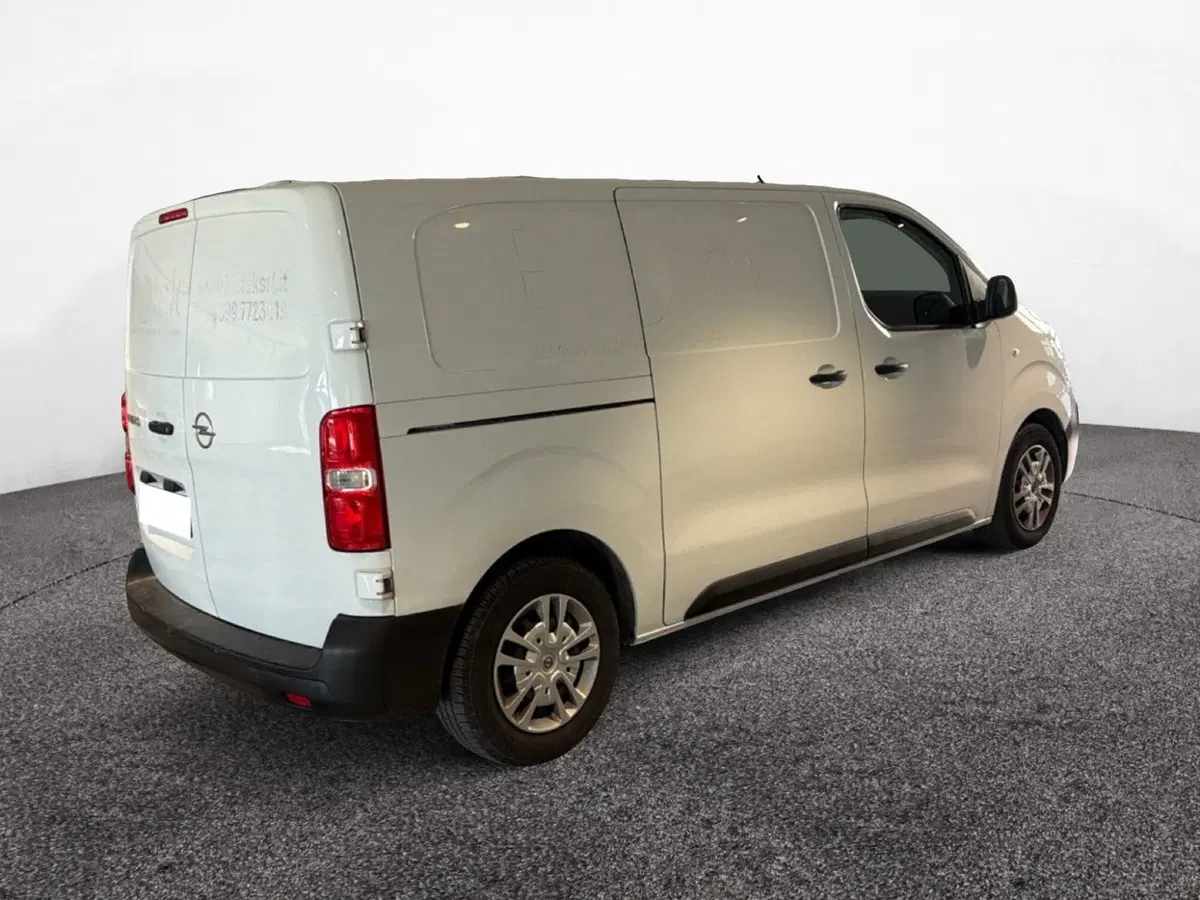 Opel Vivaro Furgone usata a Taranto (7)