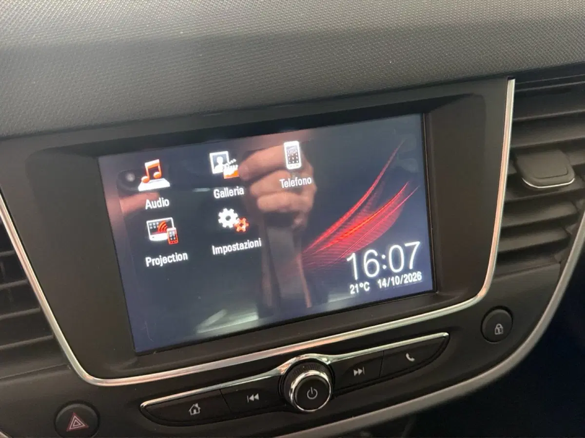 Opel Crossland usata a Taranto (11)